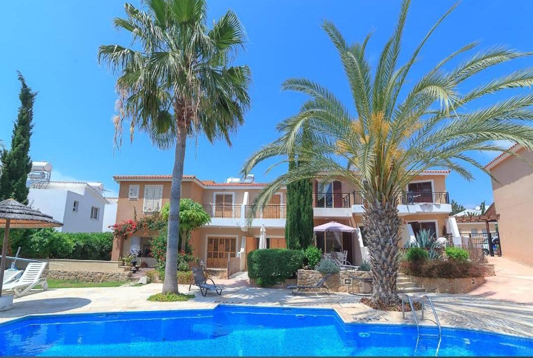 Eden Gardens Villa Paphos Buitenkant foto